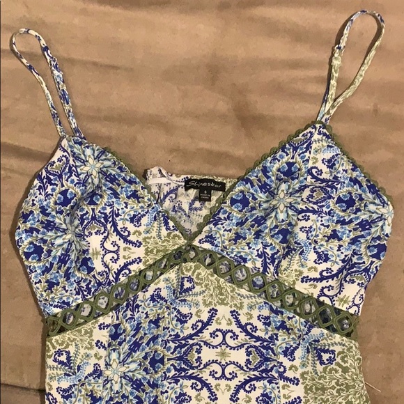 Long dress with cutouts and side slits - Picture 2 of 4